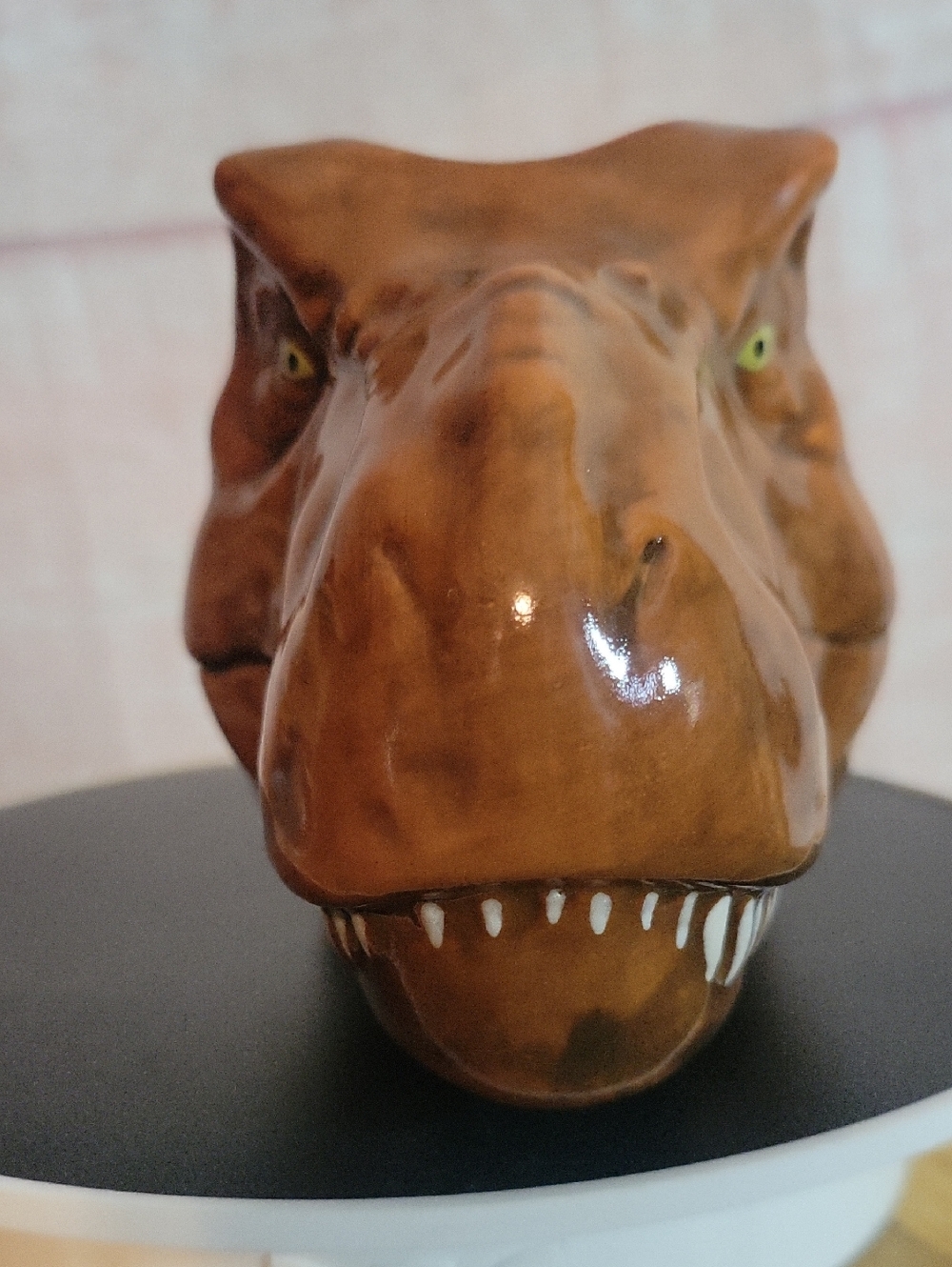 Jurassic World Tyrannosaurus Mug - Picture 3 of 9